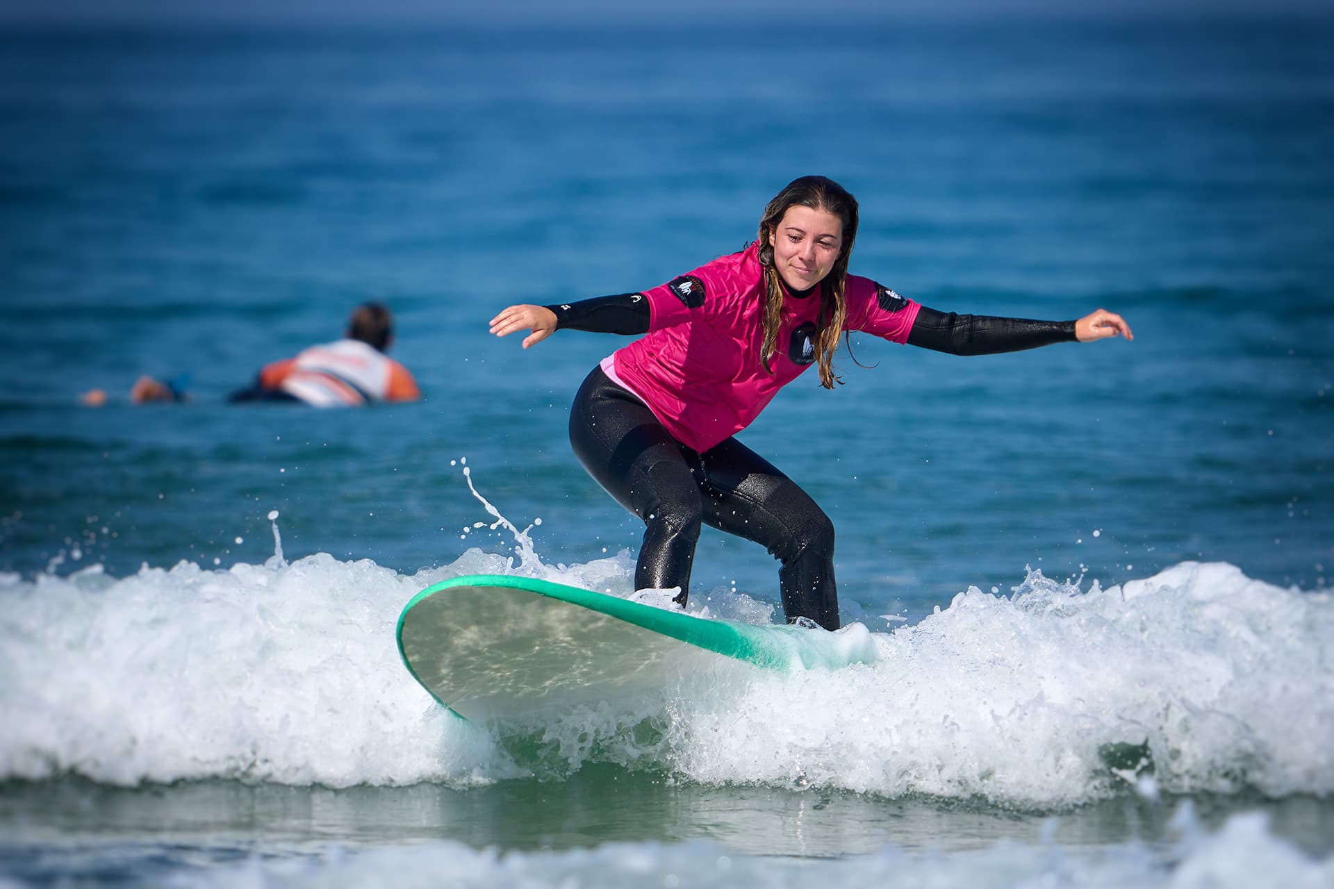 Surfing lessons in Lisbon 