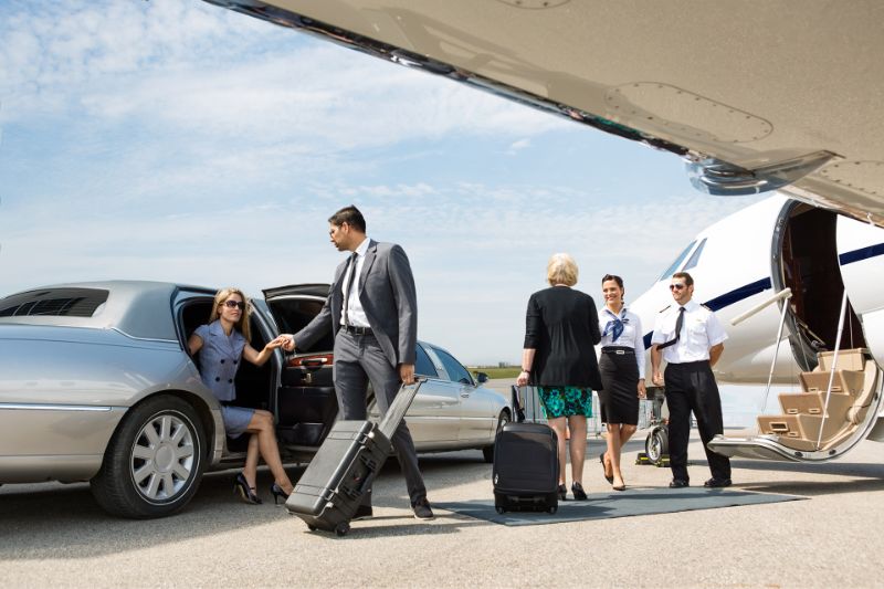 Luxury limo transfers Lisbon airport